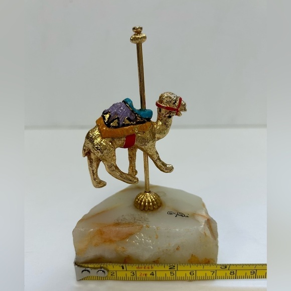 Gold figurine/ camel standing on a pole/pole is attached to onyx or quartz stone - Picture 8 of 11